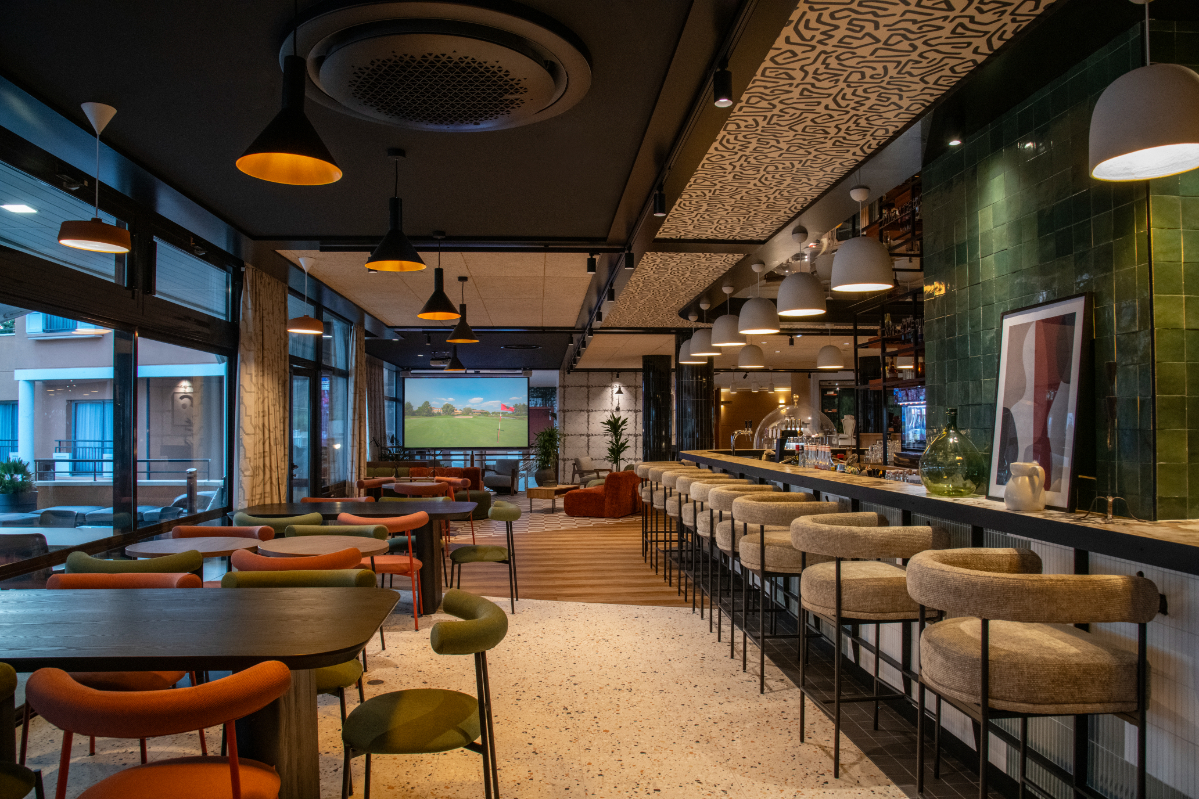 Bar 7898 1